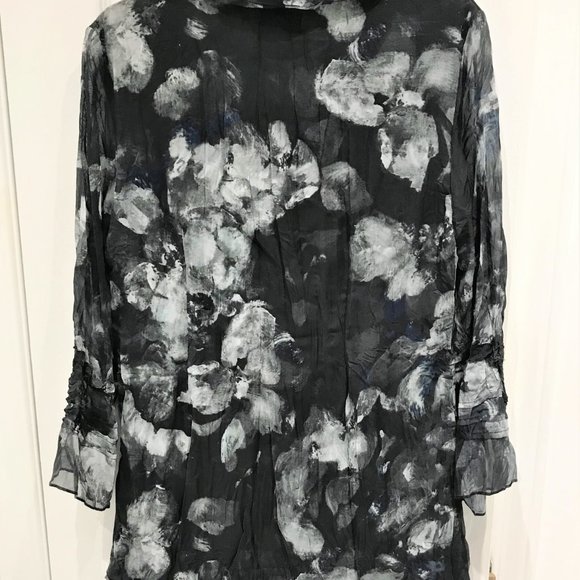 Terra Nostra Ruffled Long Sleeves Floral Crinkle Blouse Size L - Picture 3 of 6